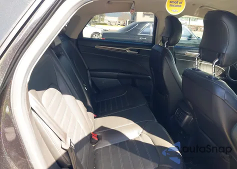 2013 Ford Fusion Hybrid Se z USA, uszkodzony, nr VIN 3FA6P0LU7DR362150